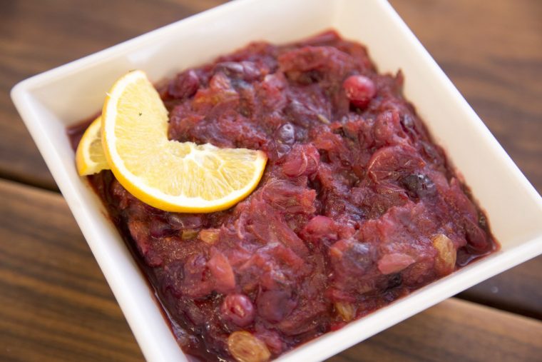 Delicious Healthy(er) Cranberry Sauce Recipe [Video]