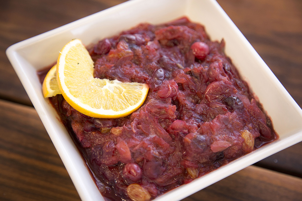 Healthy Cranberry Sauce Recipe (no refined sugars added!)